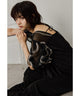 {"color":"\u30d6\u30e9\u30c3\u30af","info":"model\uff1aH161cm size\uff1aM"}