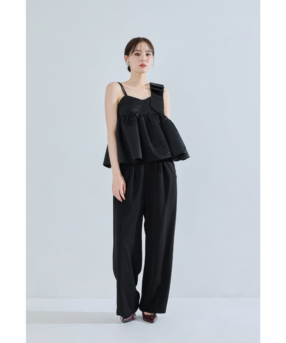 {"color":"\u30d6\u30e9\u30c3\u30af","info":"model\uff1aH167cm size\uff1aM"}