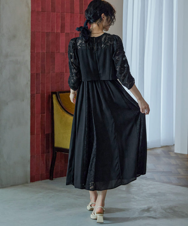 {"color":"\u30d6\u30e9\u30c3\u30af","info":"model\uff1aH167cm size\uff1aM"}