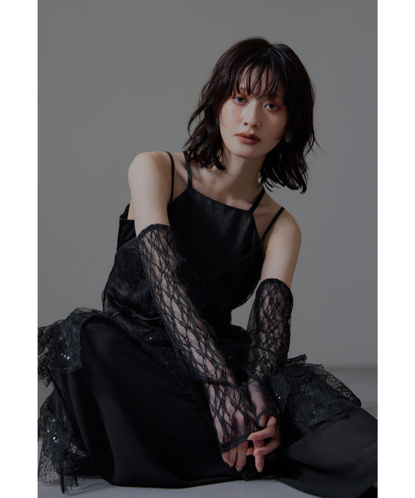 {"color":"\u30d6\u30e9\u30c3\u30af","info":"model\uff1aH166cm size\uff1aM"}