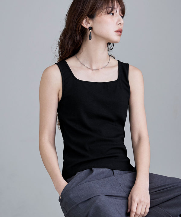 {"color":"\u30d6\u30e9\u30c3\u30af","info":"model\uff1aH166cm size\uff1aM"}