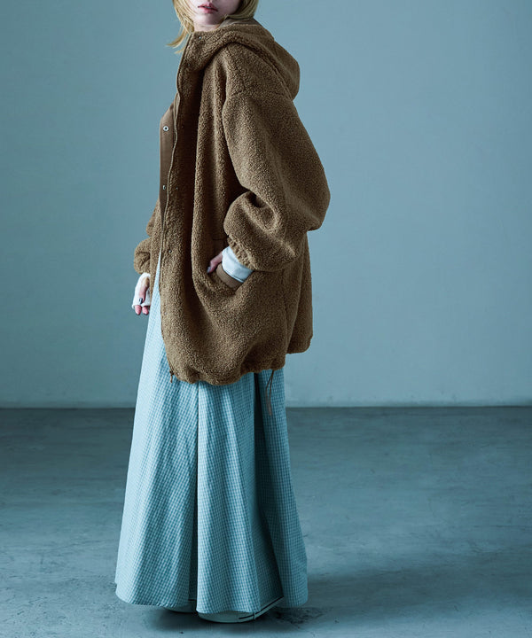{"color":"\u30e2\u30ab","info":"model\uff1aH158cm size\uff1aM"}