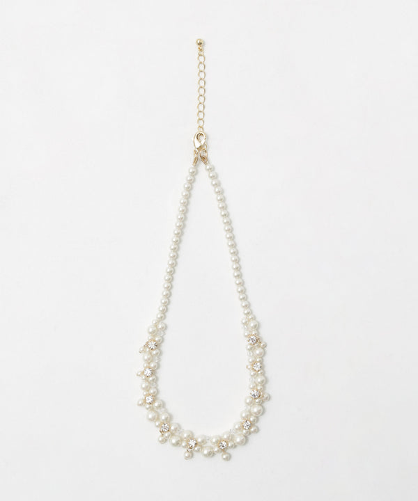 {"color":"\u30aa\u30d5\u30db\u30ef\u30a4\u30c8","info":""}