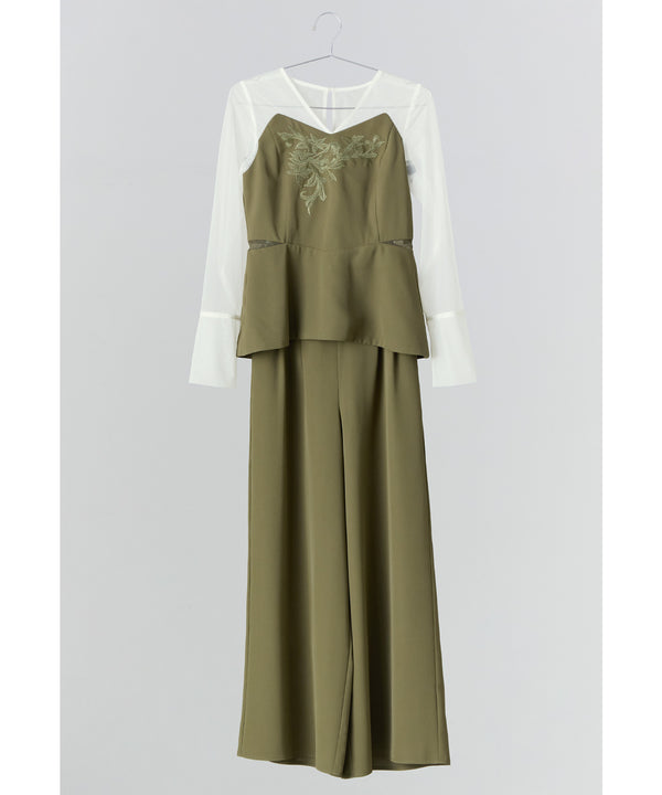 {"color":"\u30aa\u30ea\u30fc\u30d6","info":""}