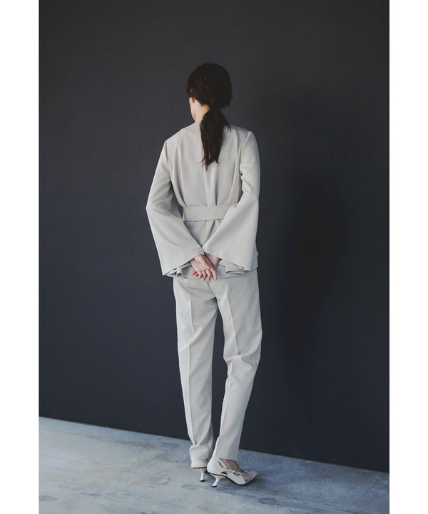 {"color":"\u30d9\u30fc\u30b8\u30e5","info":"model\uff1aH165cm size\uff1aM"}