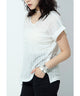 {"color":"\u30aa\u30d5\u30db\u30ef\u30a4\u30c8","info":"model\uff1aH157cm size\uff1aM"}