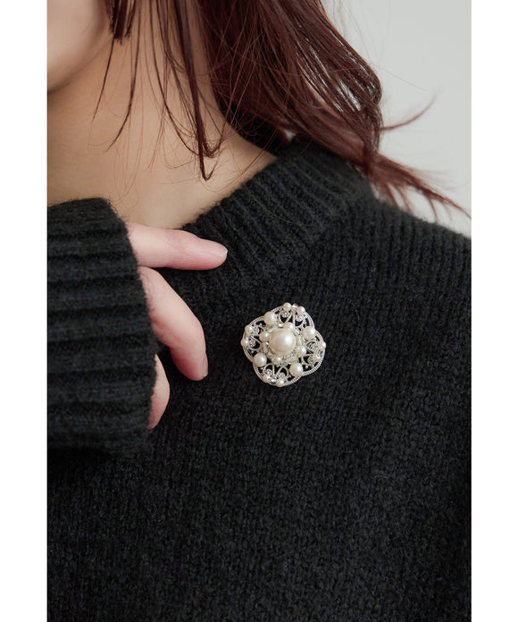 {"color":"\u30b7\u30eb\u30d0\u30fc","info":""}