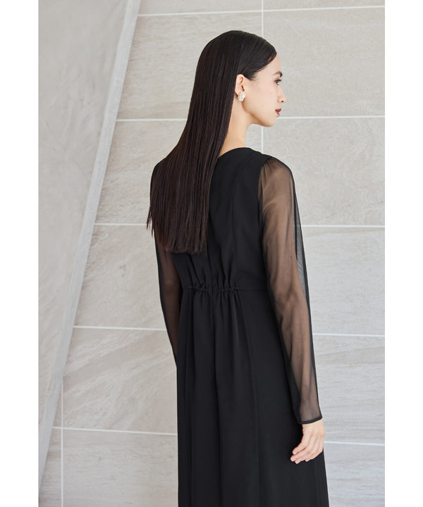{"color":"\u30d6\u30e9\u30c3\u30af","info":"model\uff1aH165cm size\uff1aM"}
