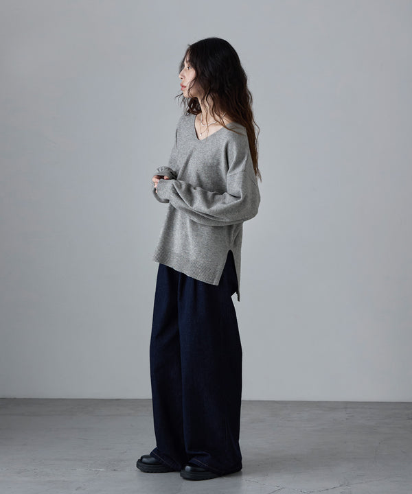 {"color":"\u30b0\u30ec\u30fc","info":"model\uff1aH166cm size\uff1aM"}