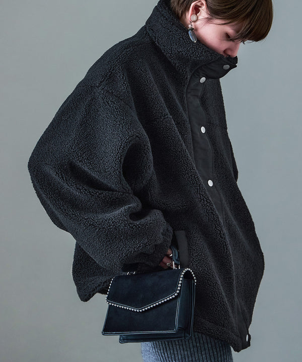 {"color":"\u30d6\u30e9\u30c3\u30af","info":"model\uff1aH158cm size\uff1aM"}