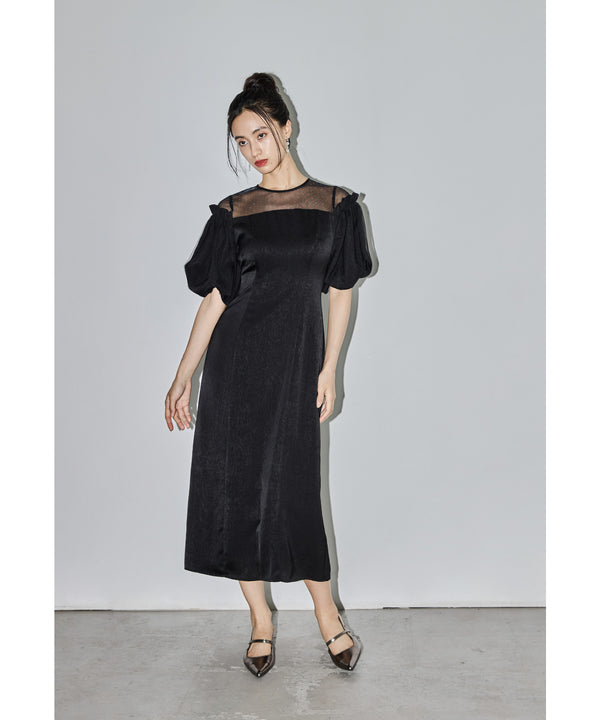 {"color":"\u30d6\u30e9\u30c3\u30af","info":"model\uff1aH165cm size\uff1aM"}