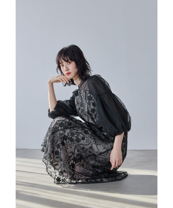 {"color":"\u30d6\u30e9\u30c3\u30af","info":"model\uff1aH166cm size\uff1aM"}