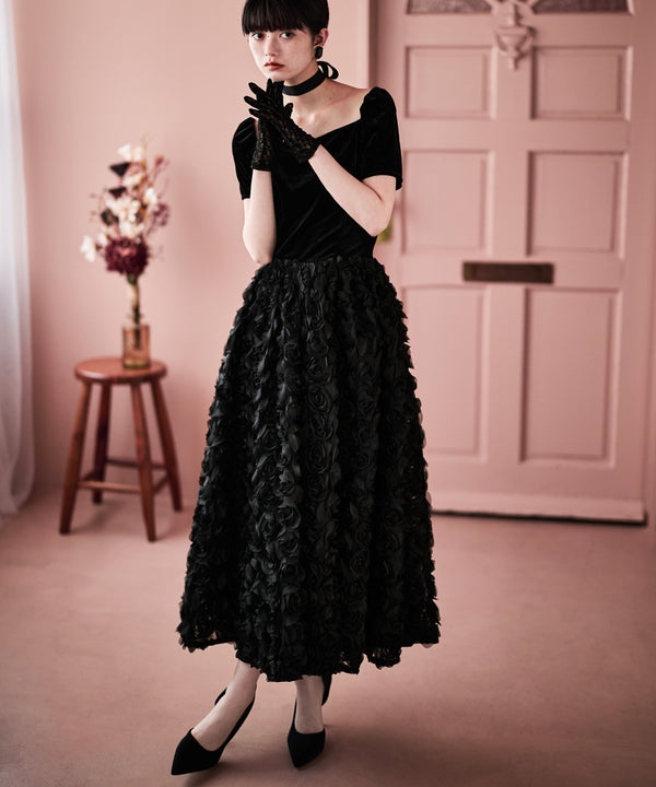 {"color":"\u30d6\u30e9\u30c3\u30af","info":"model\uff1aH163cm size\uff1aM"}