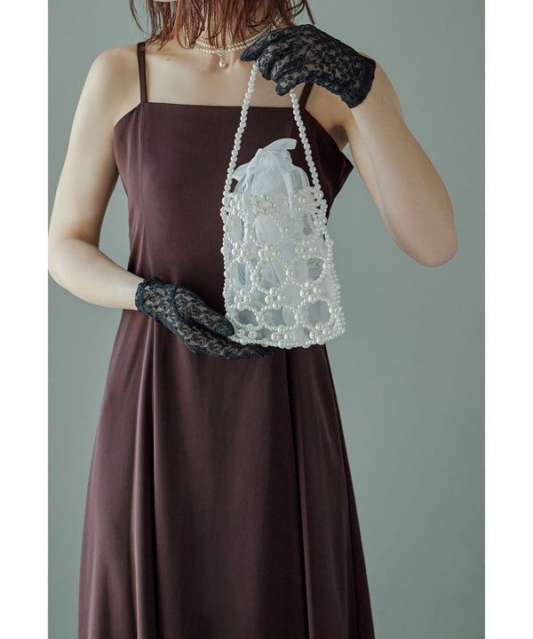 {"color":"\u30db\u30ef\u30a4\u30c8","info":""}