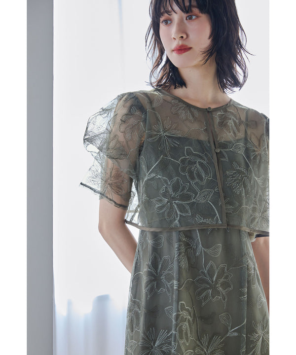 {"color":"\u30ab\u30fc\u30ad","info":"model\uff1aH166cm size\uff1aM"}