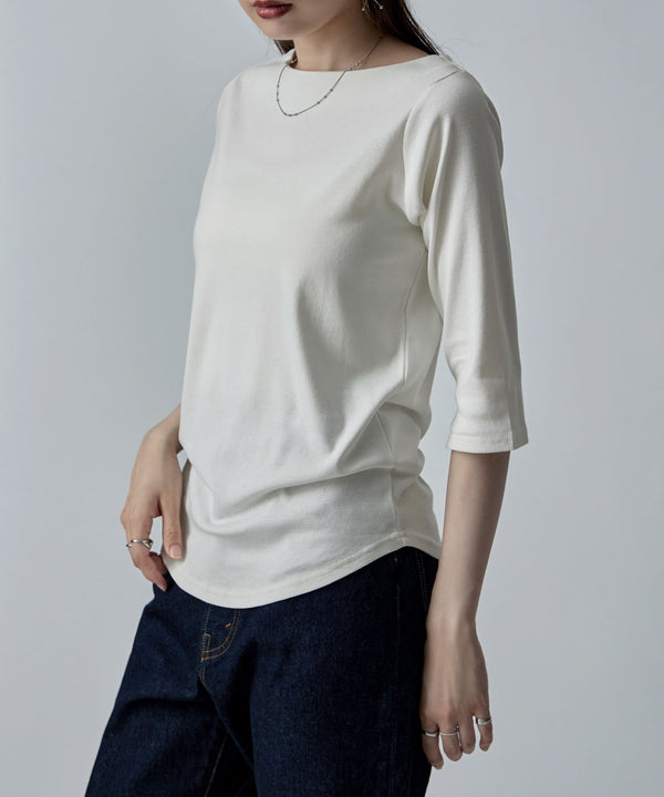 {"color":"\u30aa\u30d5\u30db\u30ef\u30a4\u30c8","info":"model\uff1aH170cm size\uff1aM"}