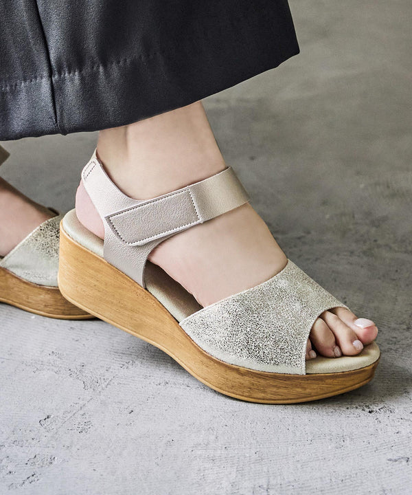 {"color":"\u30b4\u30fc\u30eb\u30c9","info":"model\uff1aH158cm size\uff1aL(23.5-24cm)"}