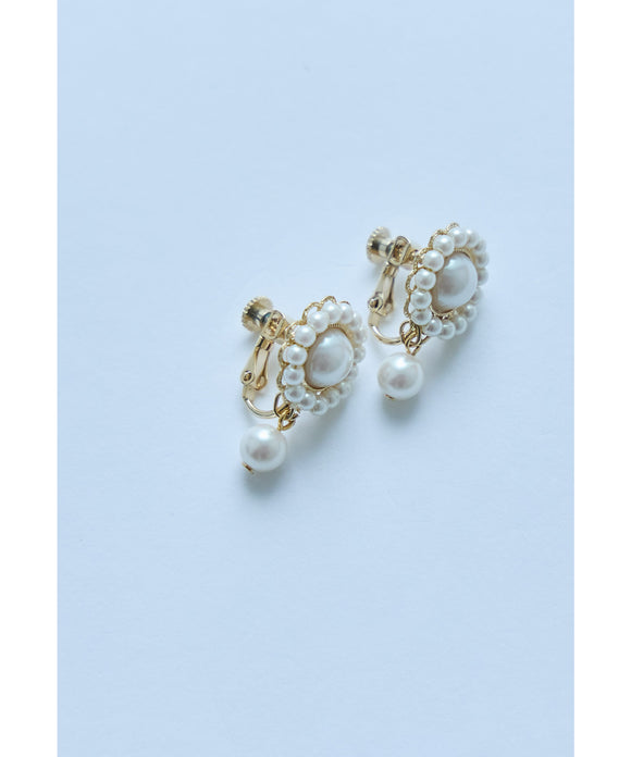 {"color":"\u30b4\u30fc\u30eb\u30c9","info":""}