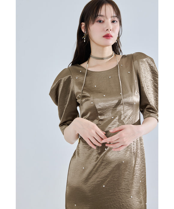 {"color":"\u30d6\u30ed\u30f3\u30ba","info":"model\uff1aH167cm size\uff1aM"}