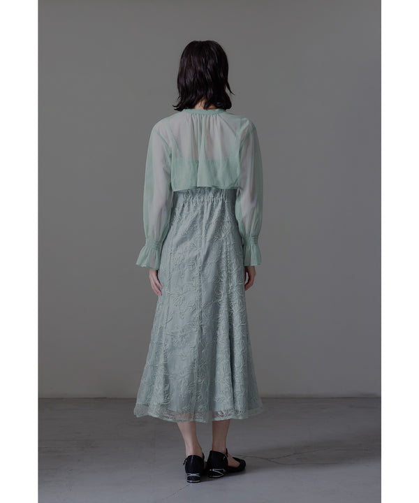 {"color":"\u30df\u30f3\u30c8","info":"model\uff1aH166cm size\uff1aM"}