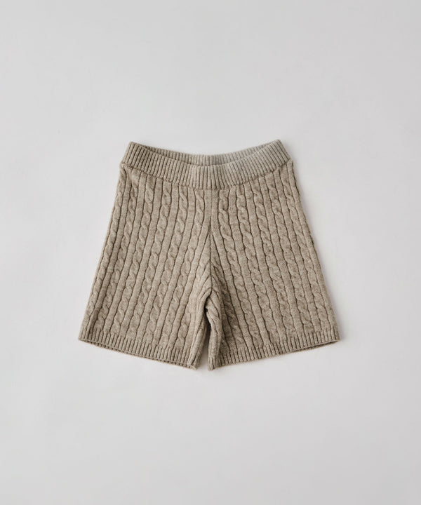 {"color":"\u30d9\u30fc\u30b8\u30e5","info":""}