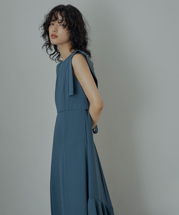 {"color":"\u30d6\u30eb\u30fc","info":"model\uff1aH167cm size\uff1aM"}