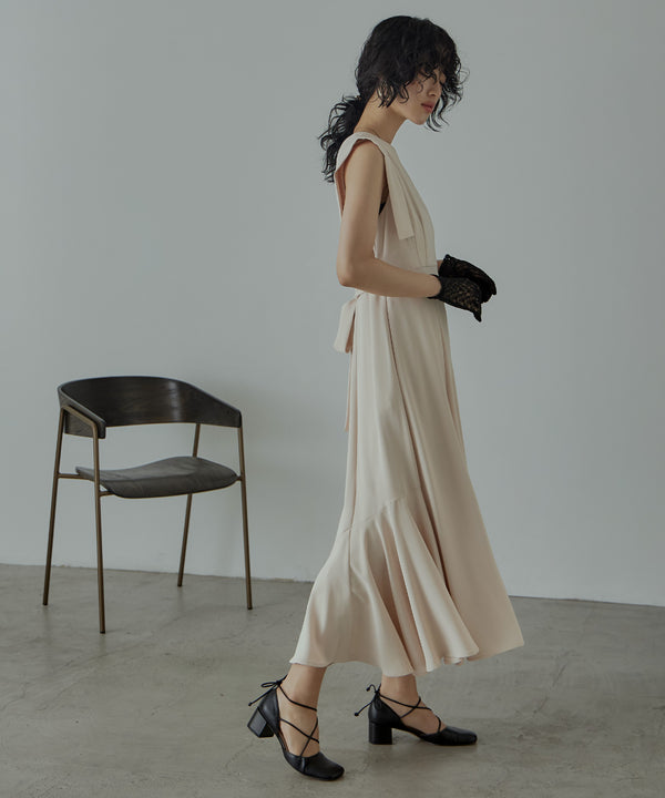 {"color":"\u30d9\u30fc\u30b8\u30e5","info":"model\uff1aH167cm size\uff1aM"}