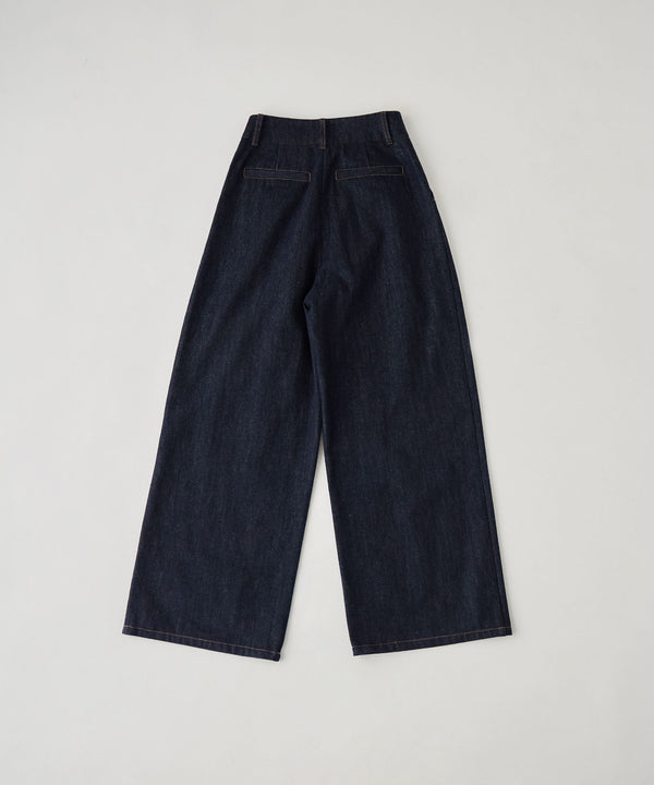 {"color":"","info":""}