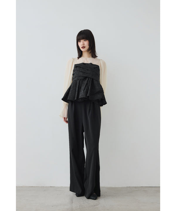 {"color":"\u30d6\u30e9\u30c3\u30af","info":"model\uff1aH166cm size\uff1aM"}