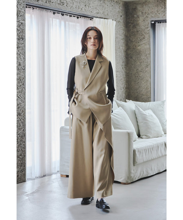 {"color":"\u30d9\u30fc\u30b8\u30e5","info":"model\uff1aH165cm size\uff1aM"}