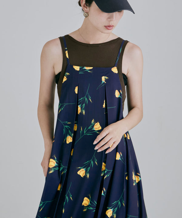 {"color":"\u30d6\u30e9\u30c3\u30af","info":"model\uff1aH166cm size\uff1aF"}