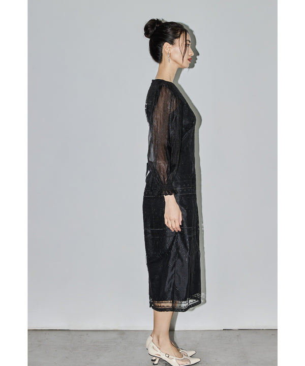 {"color":"\u30d6\u30e9\u30c3\u30af","info":"model\uff1aH165cm size\uff1aM"}