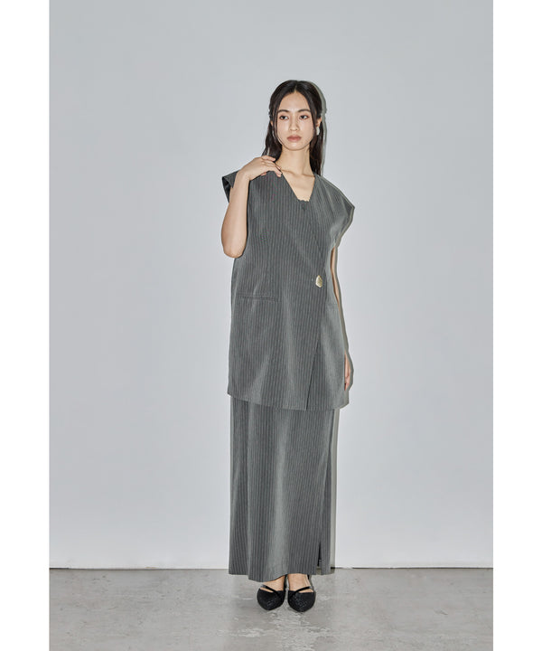 {"color":"\u30b0\u30ec\u30fc","info":"model\uff1aH165cm size\uff1aM"}