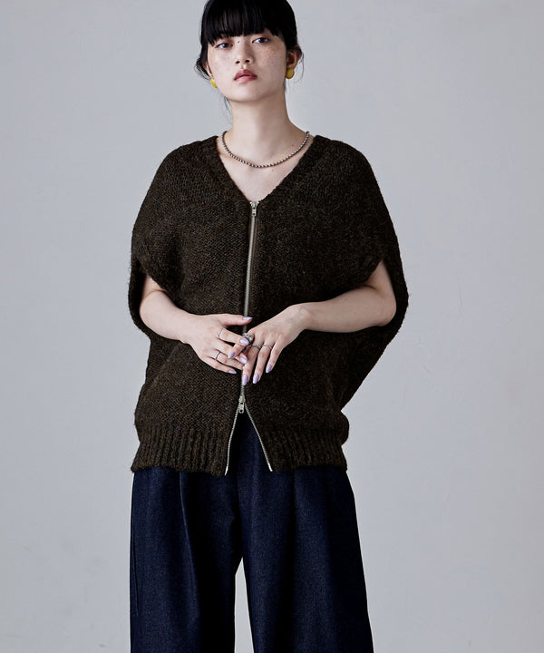 {"color":"\u30d6\u30e9\u30a6\u30f3","info":"model\uff1aH163cm size\uff1aM"}