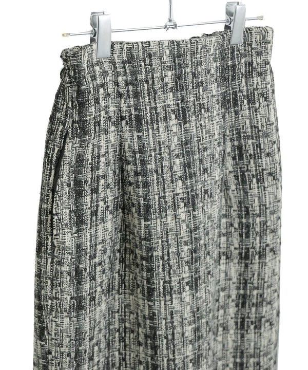 {"color":"","info":""}