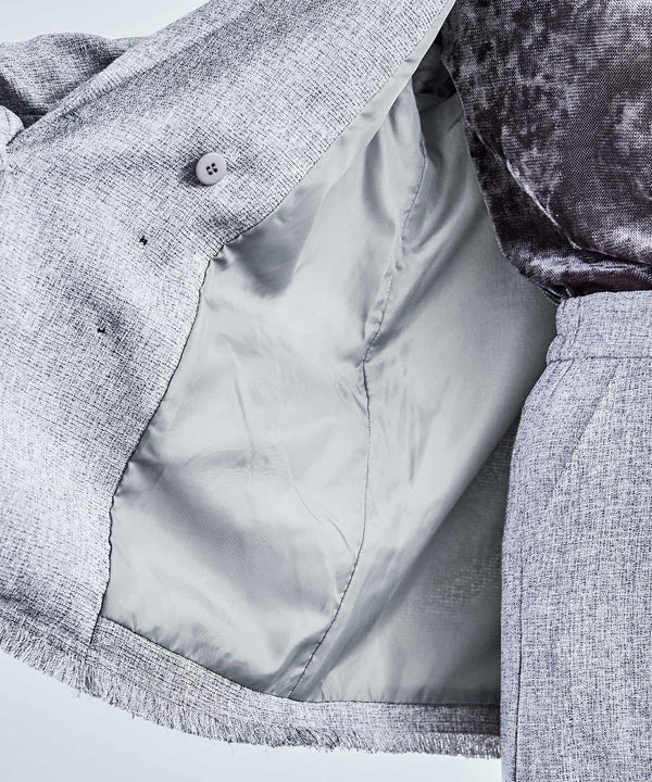 {"color":"","info":""}