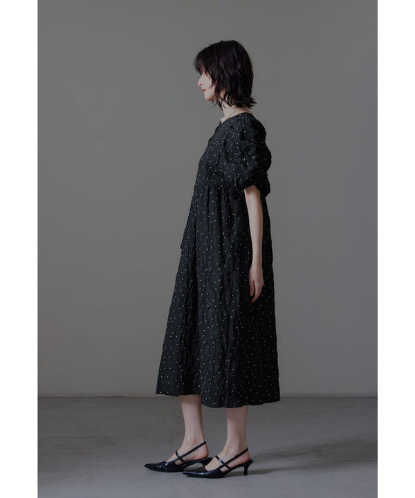 {"color":"\u30d6\u30e9\u30c3\u30af\u00d7\u30db\u30ef\u30a4\u30c8","info":"model\uff1aH166cm size\uff1aM"}