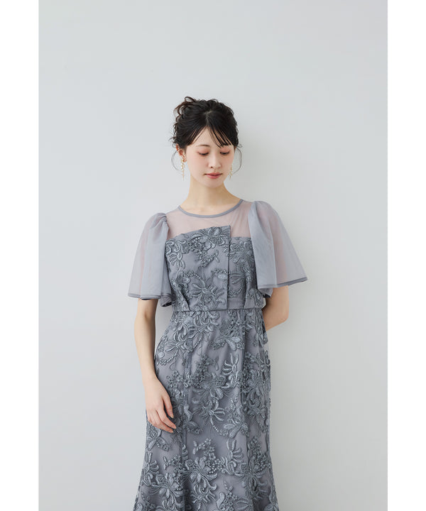 {"color":"\u30b0\u30ec\u30a4\u30c3\u30b7\u30e5\u30d6\u30eb\u30fc","info":"model\uff1aH166cm size\uff1aM"}