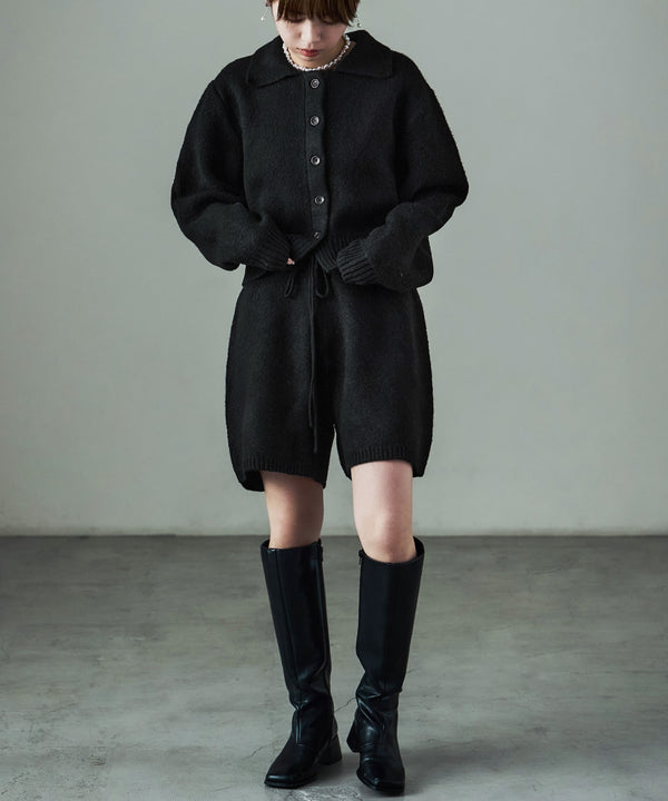 {"color":"\u30d6\u30e9\u30c3\u30af","info":"model\uff1aH158cm size\uff1aM"}