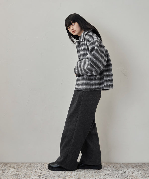 {"color":"\u30d6\u30e9\u30c3\u30af","info":"model\uff1aH163cm size\uff1aF"}