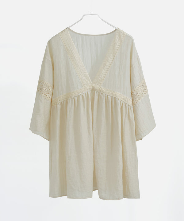 {"color":"\u30a2\u30a4\u30dc\u30ea\u30fc","info":"model\uff1aH158cm size\uff1aM"}