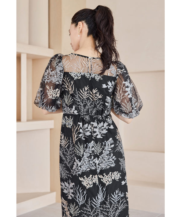 {"color":"\u30d6\u30e9\u30c3\u30af","info":"model\uff1aH165cm size\uff1aM"}