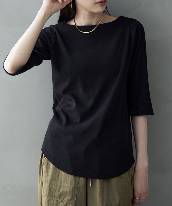 {"color":"\u30d6\u30e9\u30c3\u30af","info":"model\uff1aH170cm size\uff1aM"}