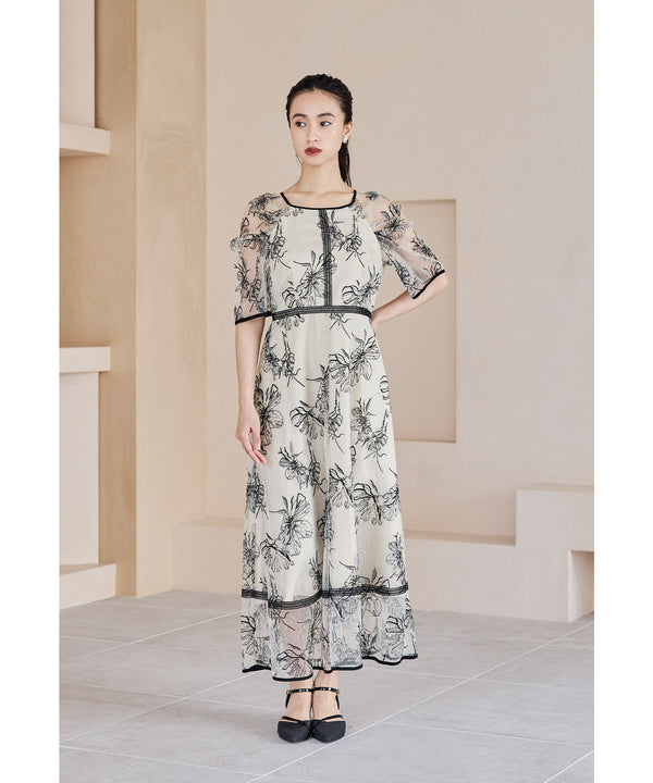 {"color":"\u30d6\u30e9\u30c3\u30af\u00d7\u30d9\u30fc\u30b8\u30e5","info":"model\uff1aH165cm size\uff1aM"}