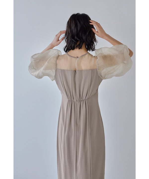 {"color":"\u30b0\u30ec\u30fc\u30b8\u30e5","info":"model\uff1aH166cm size\uff1aM"}