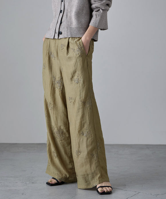 {"color":"\u30d4\u30b9\u30bf\u30c1\u30aa","info":"model\uff1aH166cm size\uff1aM"}