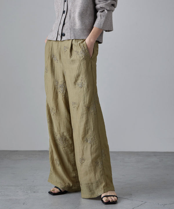 {"color":"\u30d4\u30b9\u30bf\u30c1\u30aa","info":"model\uff1aH166cm size\uff1aM"}