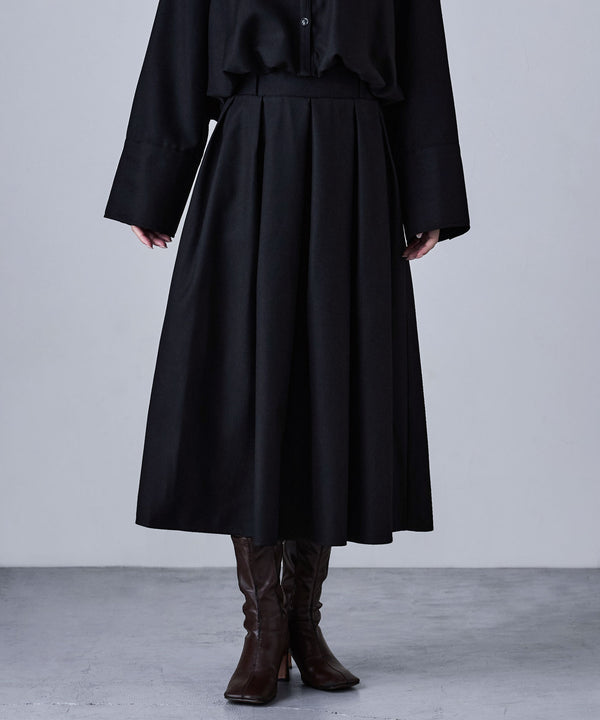 {"color":"\u30d6\u30e9\u30c3\u30af","info":"model\uff1aH166cm size\uff1aF"}