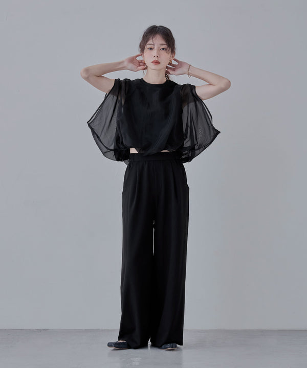 {"color":"\u30d6\u30e9\u30c3\u30af","info":"model\uff1aH166cm size\uff1aM"}
