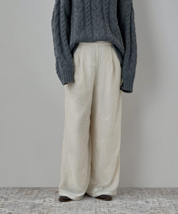 {"color":"\u30a2\u30a4\u30dc\u30ea\u30fc","info":"model\uff1aH166cm size\uff1aM"}